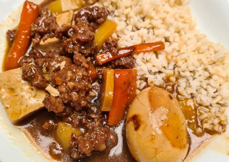 Resep Semur bebola daging,telor,kentang,dan wortel yang Enak Banget