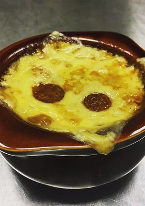 A picture of Vidalia French Onion Soup.