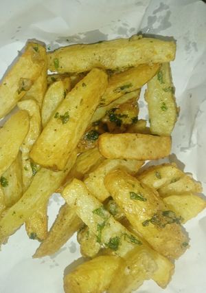 आलू फिंगर्स (Aloo fingers recipe in Hindi) रेसिपी मुख्य फोटो