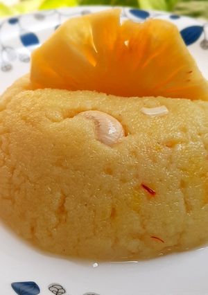 પાઇનેપલ હલવા (Pineapple Halwa Recipe In Gujarati) રેસીપી મુખ્ય ફોટો