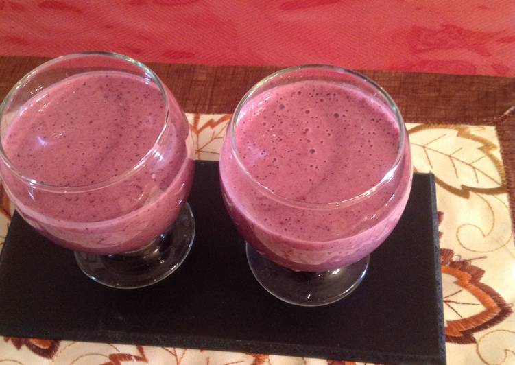 Frozen mixed Berry Smoothie