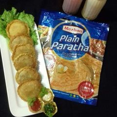 KechoSamos (Vegitable Samosay in Kachori Style) A picture of KechoSamos (Vegitable Samosay in Kachori Style).