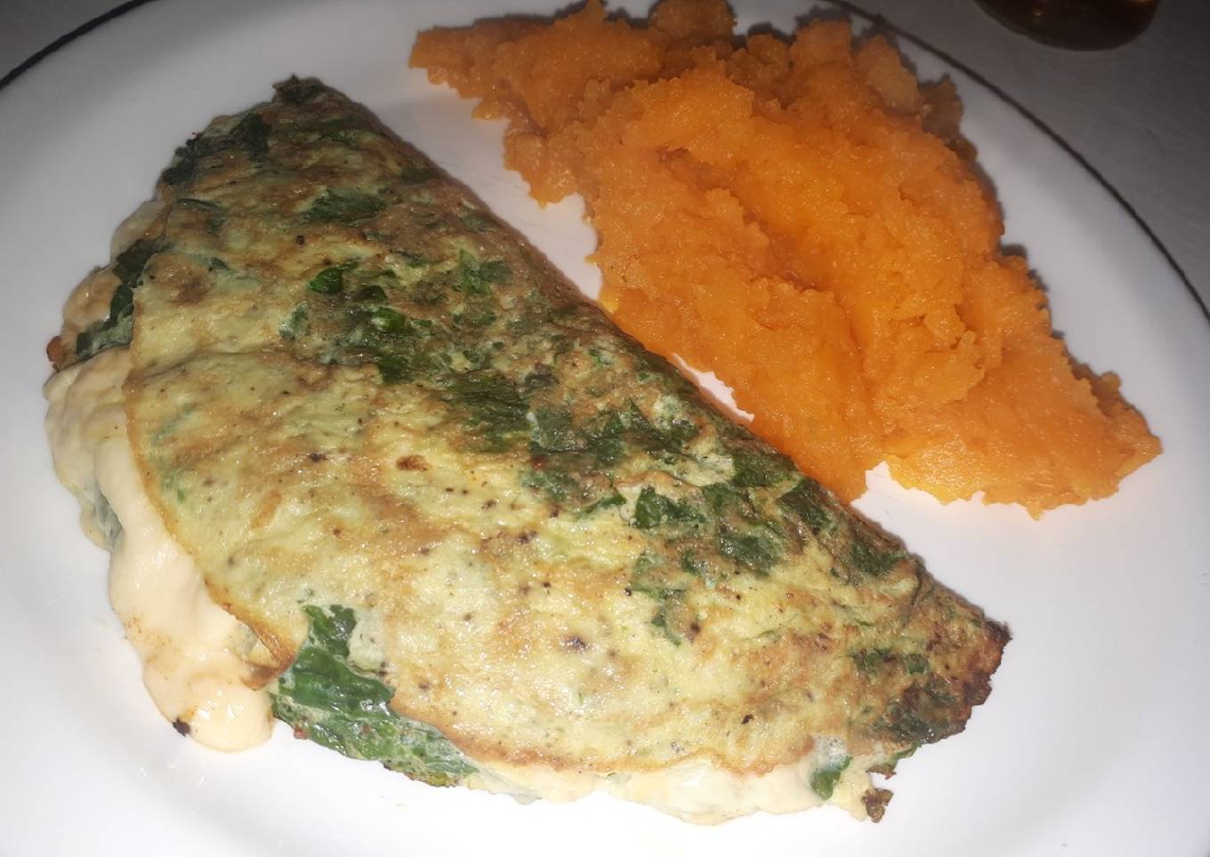 Omelette de espinaca con puré de calabaza