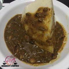 A picture of Tuwo miyan kuka.