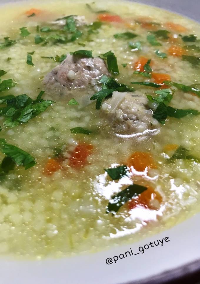 Кускус-суп з фрикадельками