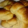 Medialunas hojaldradas con margarina