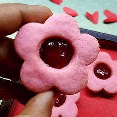 A picture of Strawberry custard cookies (Pink Beauty).