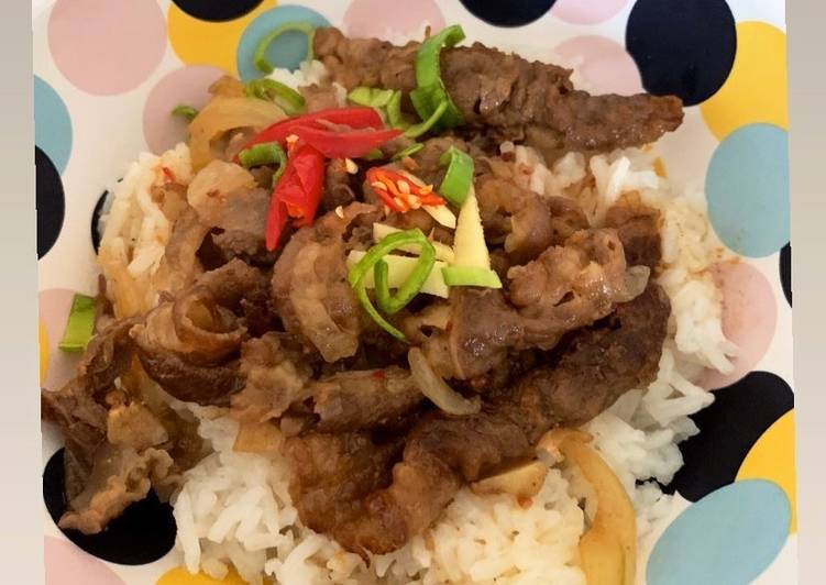 Recipe of Quick Gyudon beef - Yoshinoya wannabe