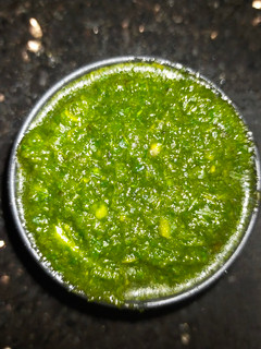 கிரீன் சட்னி (Green chutney recipe in tamil) செய்முறை முக்கிய புகைப்படம்