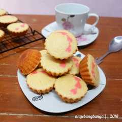A picture of Bolu Jadul Kering #DirgahayuIndonesia.