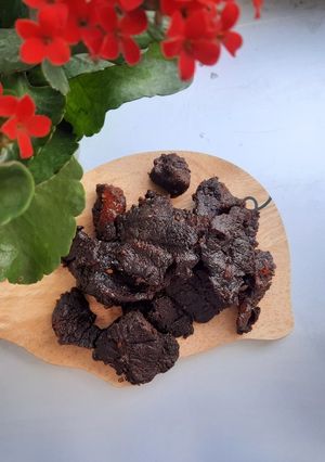 Hình của món Bò khô cho người vụng (sấy bằng nồi chiên không khí).