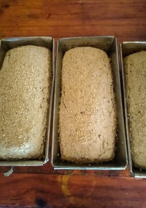 Una foto de Pan de molde integral con mix de semillas
