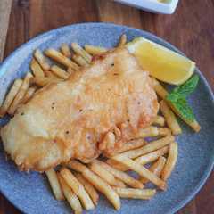 รูปของ Fish and Chips (no beer no soda)
