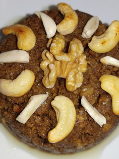 Walnut Halwa (Walnut Halwa recipe in tamil) செய்முறை முக்கிய புகைப்படம்