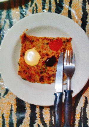 A picture of Japanese pancake - 'Okonomiyaki'.