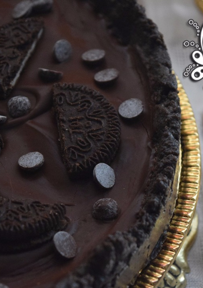 Una foto de Tarta de Oreo y Chocolate fácil (sin horno)