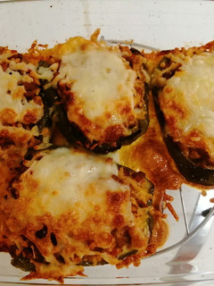 Una foto de Pimientos rellenos de carne y arroz