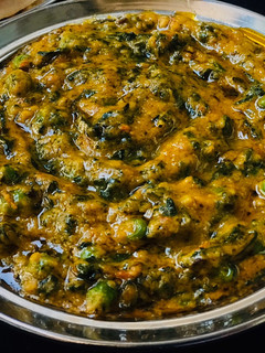 પાલક મટર મલાઈ (Palak Matar Malai Recipe In Gujarati) રેસીપી મુખ્ય ફોટો