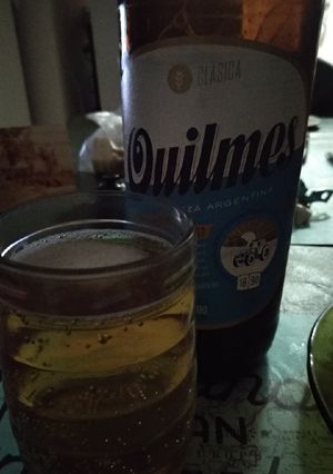 Una foto de Cerveza con miel 😎😋