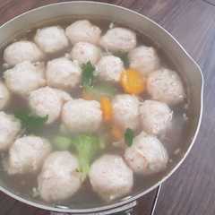 รูปของ Sop bola ayam udang