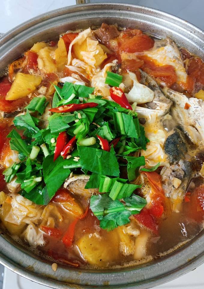 Hình của món Canh chua bắp cải đầu cá.