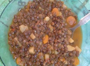 Una foto de Guiso de lentejon vegano y light!