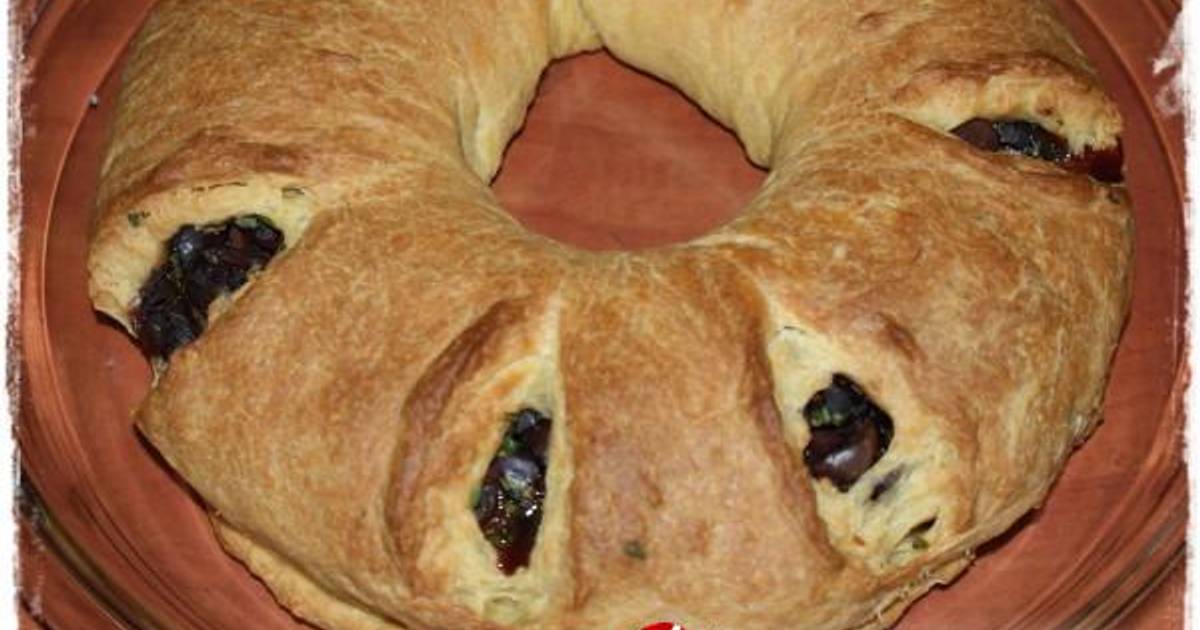 Olive pie Recipe by Cookpad Greece Cookpad