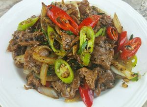 รูปของ เนื้อผัดพริกไทยดำ