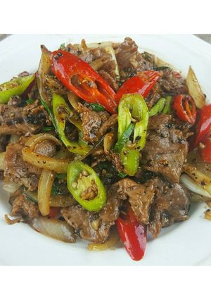รูปของ เนื้อผัดพริกไทยดำ