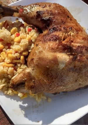 Una foto de Pollo dorado a la sal