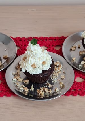 Una foto de Cupcakes de chocolate con aceite 🧁 versión saludable