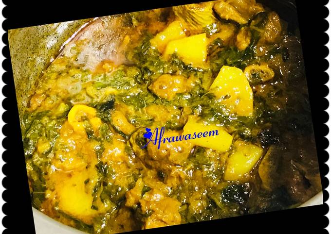 Aloo Palak gosht curry