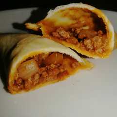 Una foto de Empanadas rellenas de carne estofada