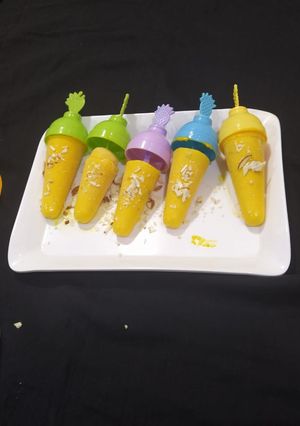 મેંગો કુલ્ફી (Mango Kulfi recipe in gujarati) રેસીપી મુખ્ય ફોટો
