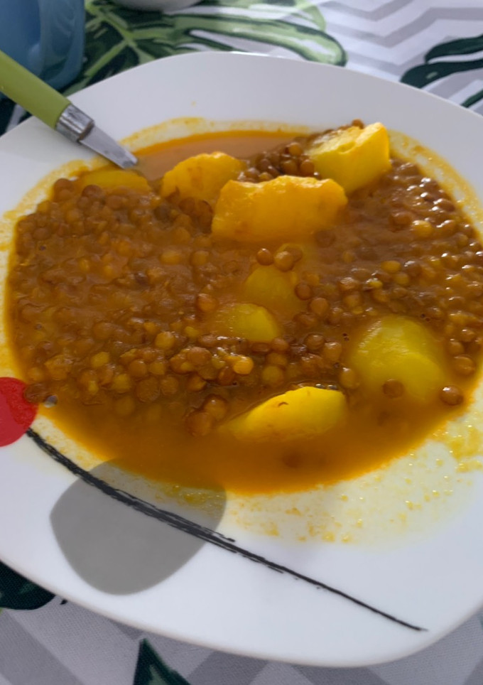 Una foto de Lentejas a mi manera