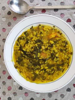 Una foto de Arròs en bledes (fesols i napicol) Arroz con acelgas