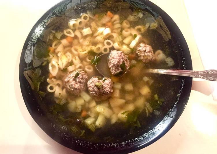 Суп с фрикадельками из говяжьего фарша