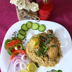A picture of Chicken white pulao.