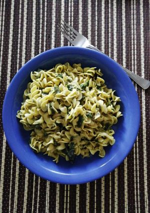 VEGÁN fusilli tejszínes, spenótos szósszal recept fotója