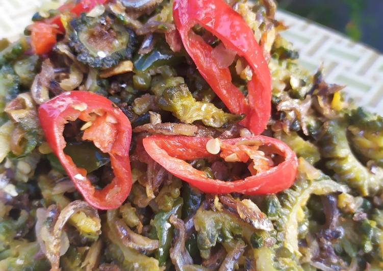 Resep: saat makan malamOseng Pare + Teri