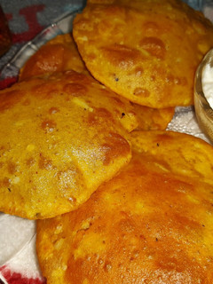 A picture of Aloo puri.