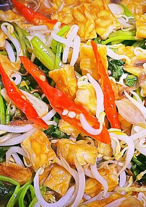 Foto resep Tumis Kangkung Tauge Klasik dengan Tempe Cube Crunchy