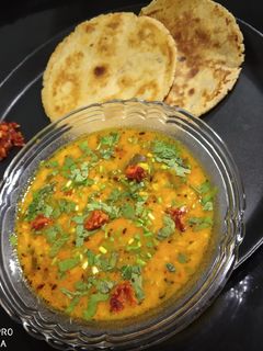 અડદ ની દાળ (Urad Dal Recipe In Gujarati) રેસીપી મુખ્ય ફોટો