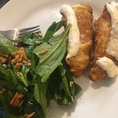 A picture of Fried fish.