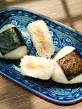Onigiri bằng khuôn cho bé tập làm cơm nắm