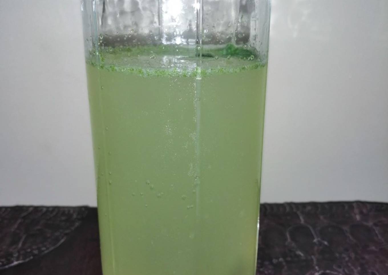 Minty mocktail (Virgin mojito)