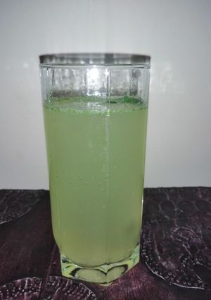 A picture of Minty mocktail (Virgin mojito).