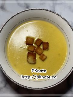 真材實料的南瓜濃湯,大人小孩都愛 的食譜成品照片