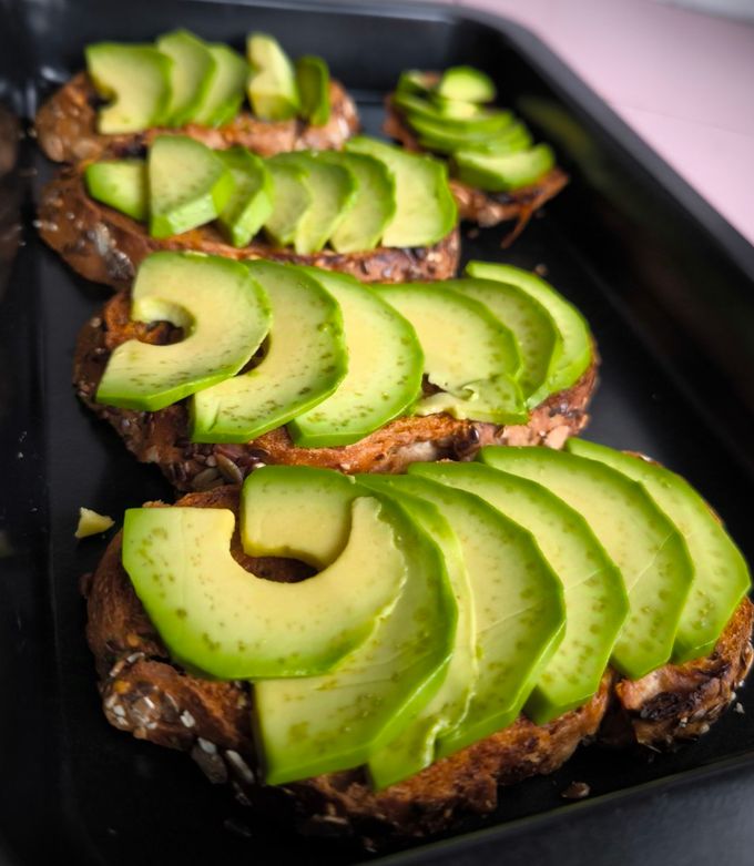 Gambar Simple avocado toast