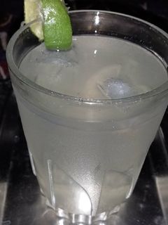 नींबू शिकंजी (nimbu shikanji recipe in Hindi) रेसिपी मुख्य फोटो